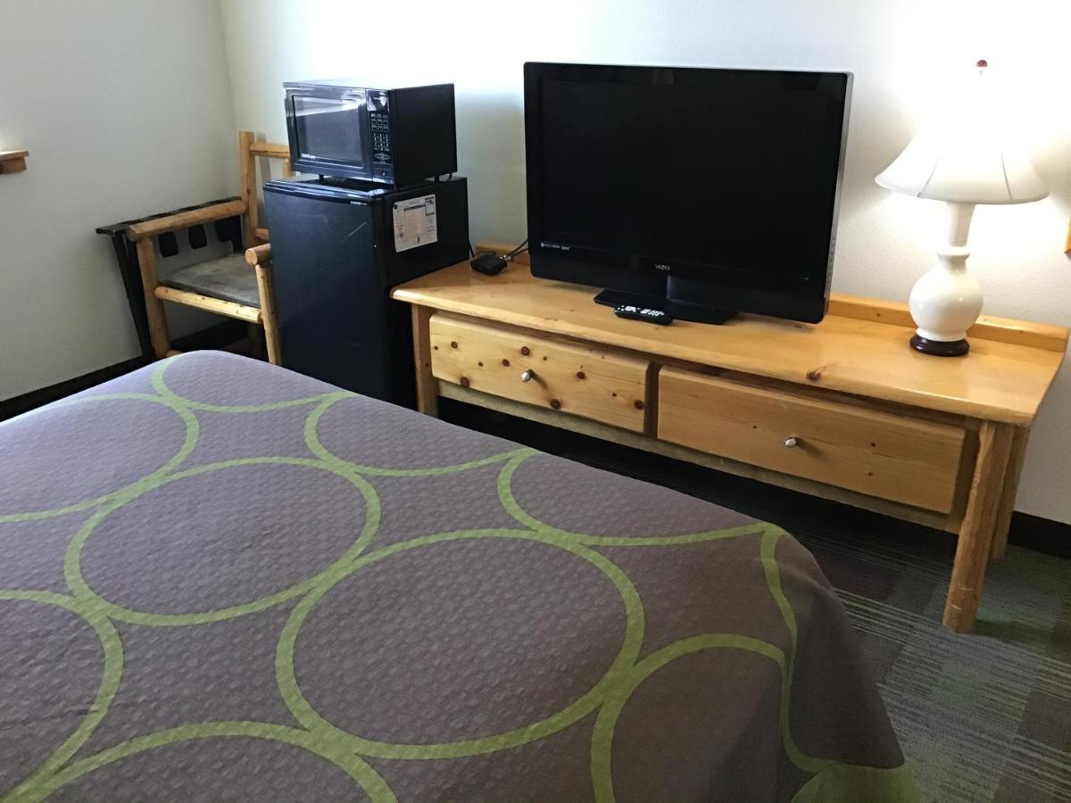 Hotel Super 8 By Wyndham Powell Extérieur photo