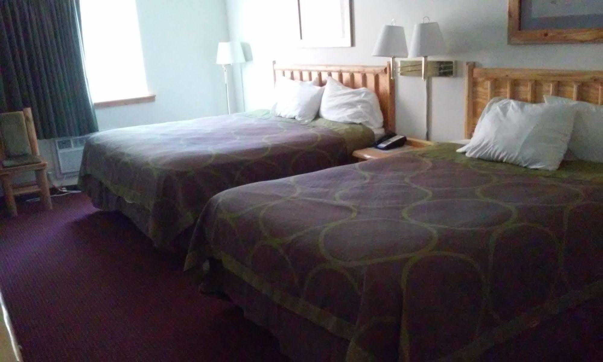 Hotel Super 8 By Wyndham Powell Extérieur photo
